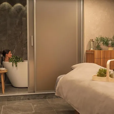 Ξενοδοχείο Nh Collection Grand Hansa 5*