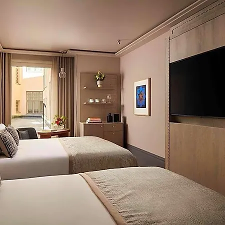 Отель Nh Collection Grand Hansa 5*
