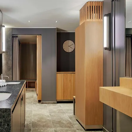 Hotel Nh Collection Grand Hansa